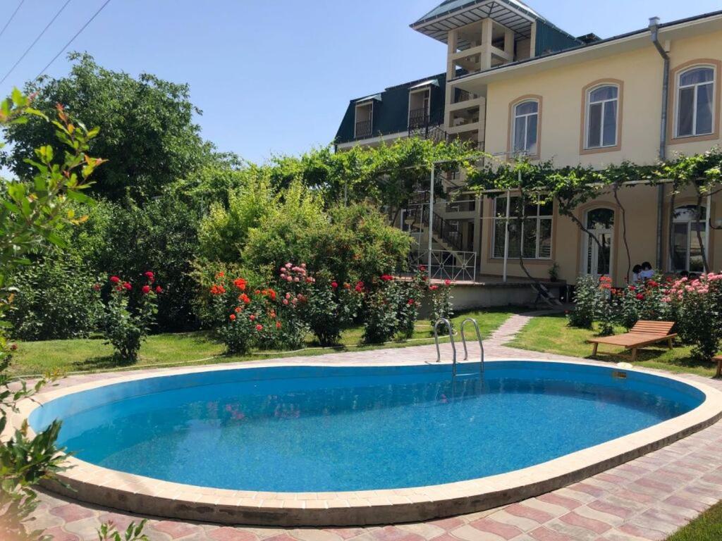 Hotel Latif ซามาร์คันด์ ภายนอก รูปภาพ